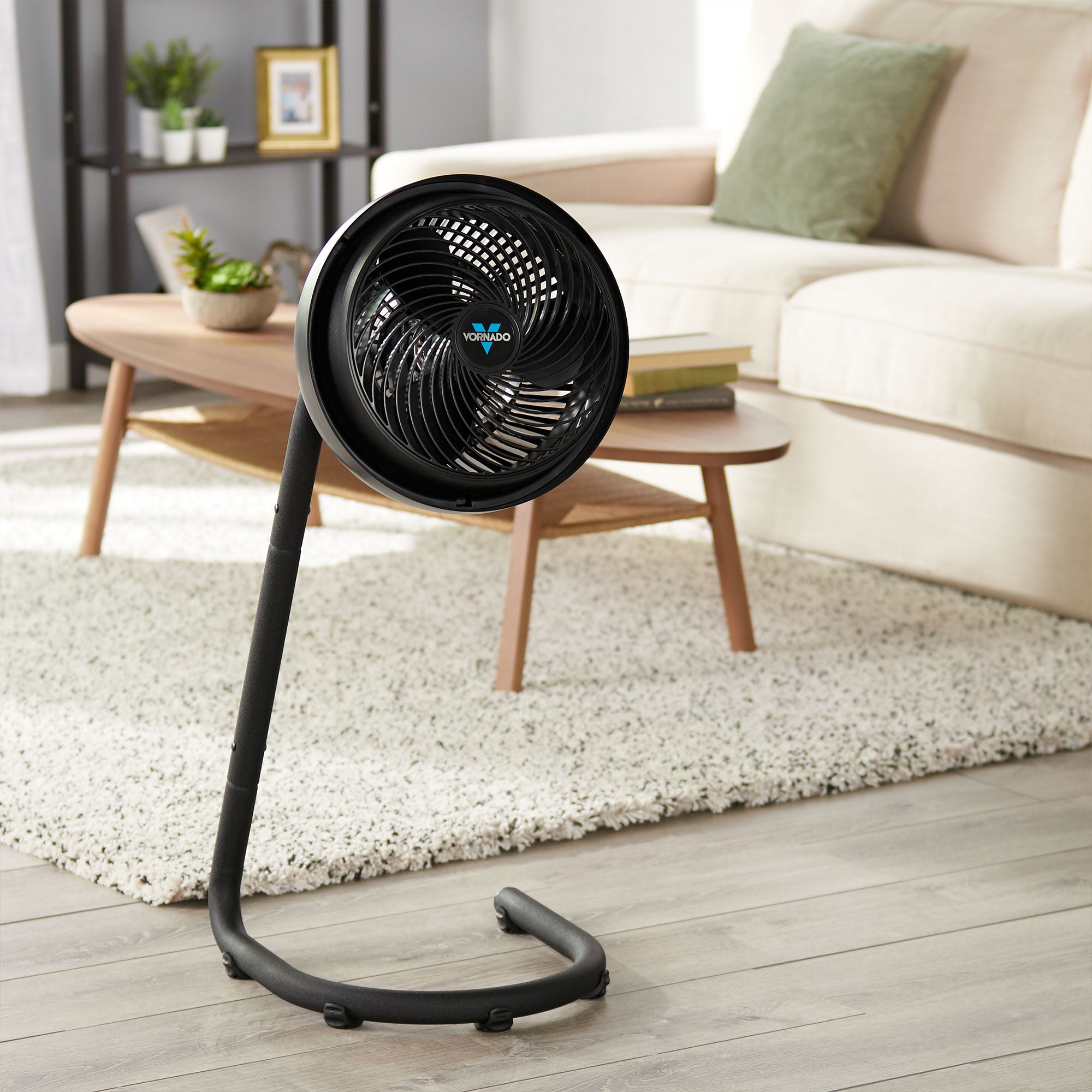 Vornado 783 Large 3-Speed Vortex Whole Room Air Circulator Fan, Black (Open Box)