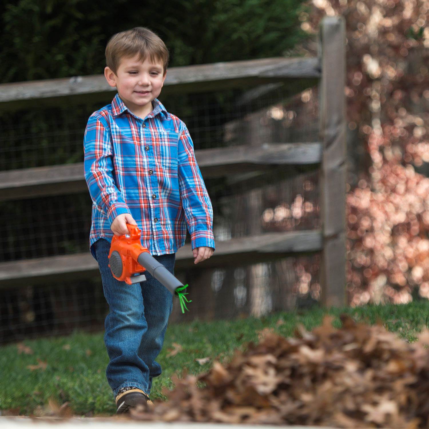 Husqvarna Kids Toy Battery Operated Leaf Blower w/ Real Actions (Used)