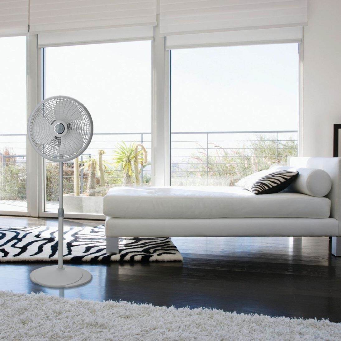 Lasko 16" 3 Speed Adjustable Air Performance Pedestal Floor Fan (Used) - VMInnovations