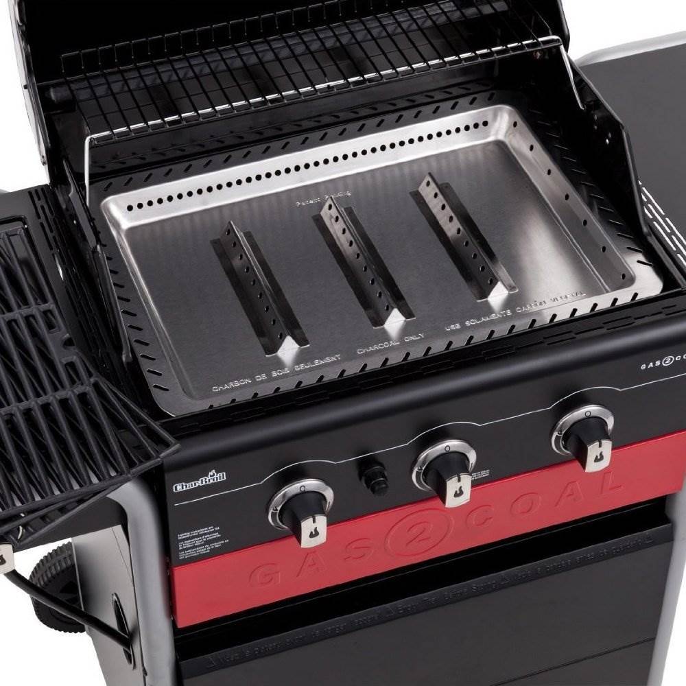 Char-Broil Gas2Coal 3 Burner Gas/Charcoal Combo Hybrid Barbecue Grill (Open Box)