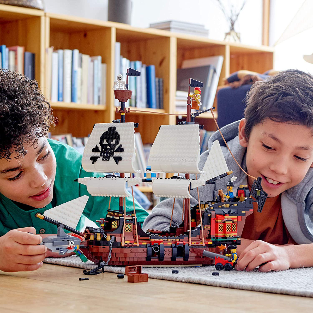 LEGO Creator Pirate Ship 1264 Piece Set Building Set w/ Minifigures (Open Box)