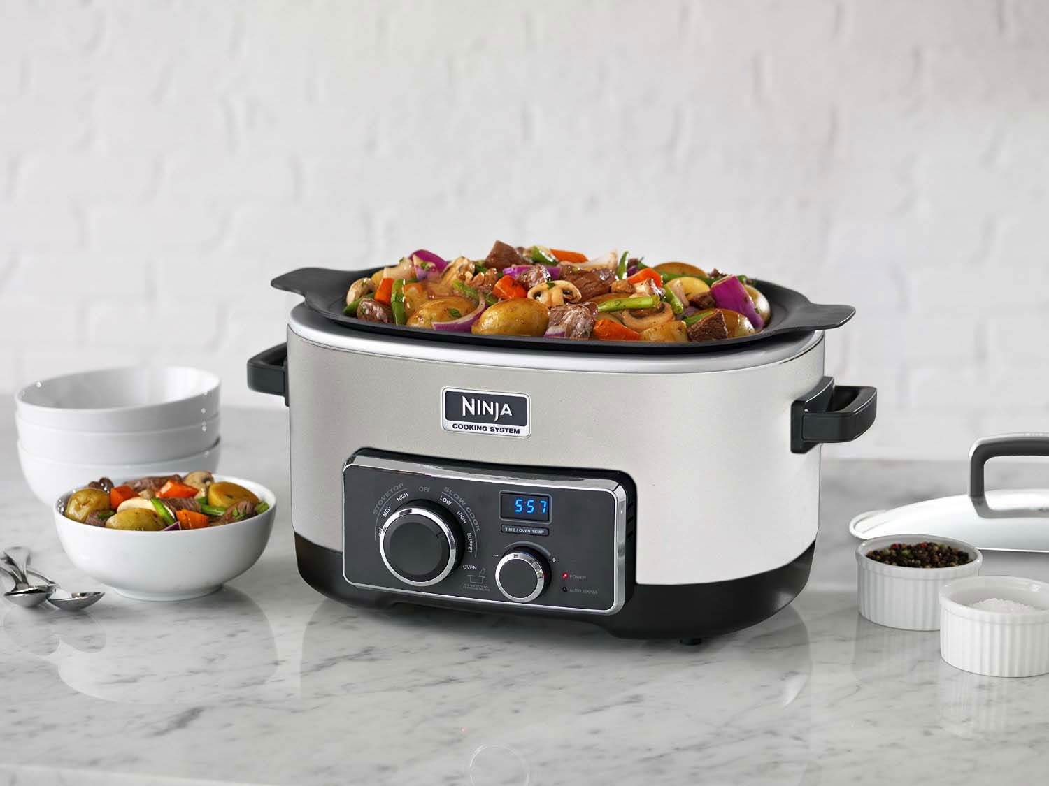 Ninja Refurbished Multi Cooker 4-in-1 6-Quart Digital Cooking System (Open Box)
