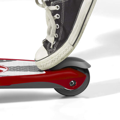 Radio Flyer Lean 'N Glide Kids 3-Wheel Scooter with Light Up Wheels, Red (Used)