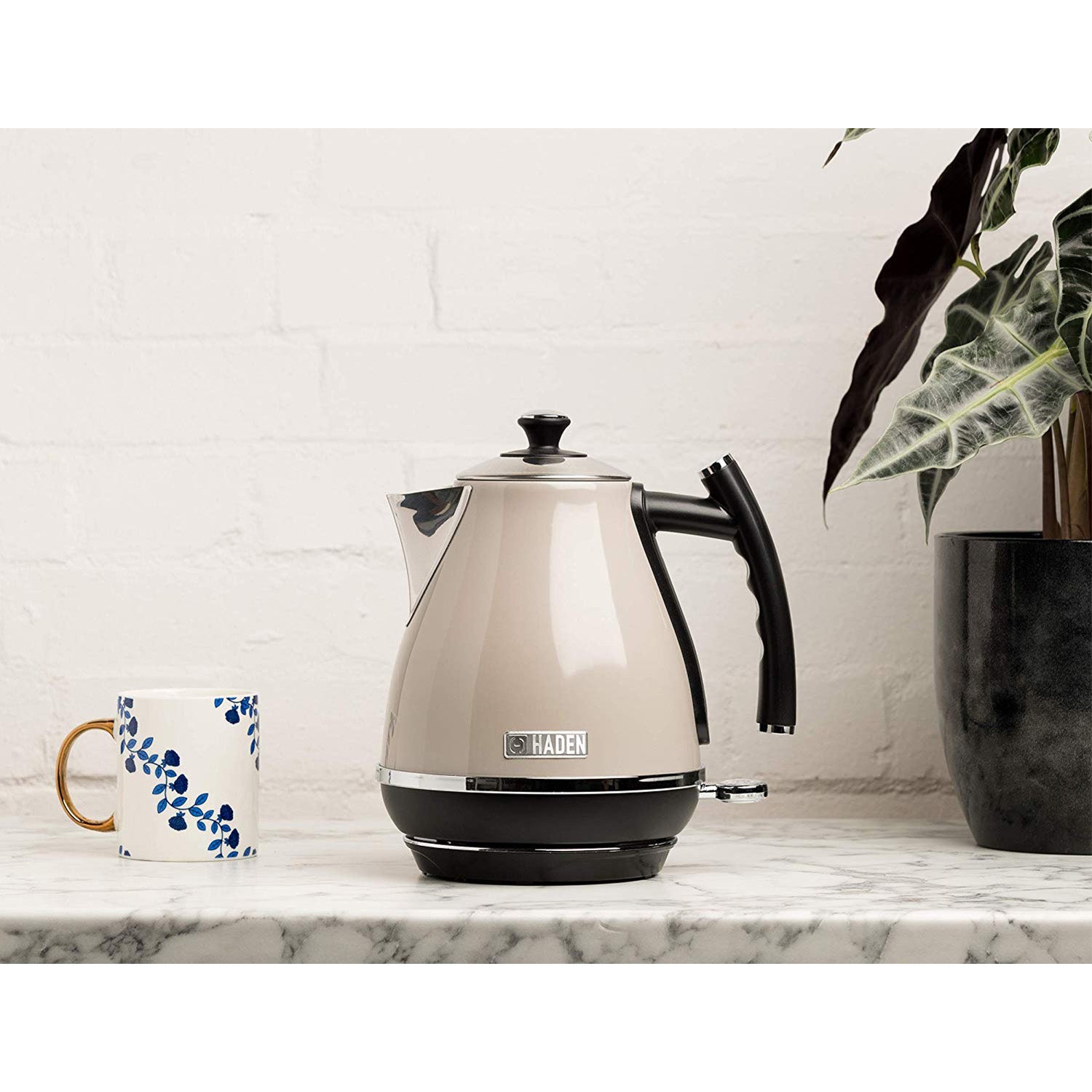 Haden Cotswold 1.7 Liter Stainless Steel Body Retro Electric Kettle (Damaged)