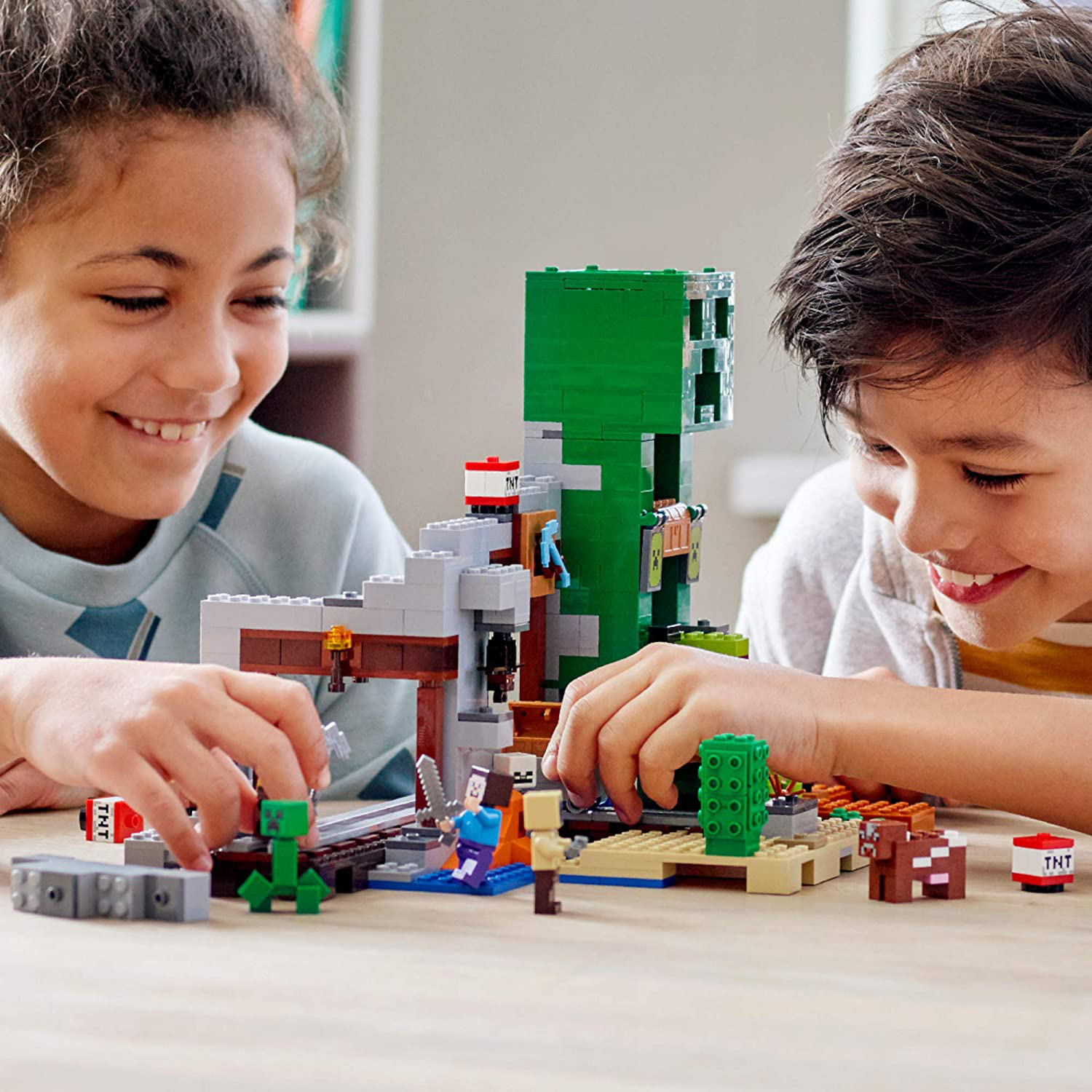 LEGO Minecraft 21155 The Creeper Mine Building Set for Kids 8 & Up (834 Pieces)
