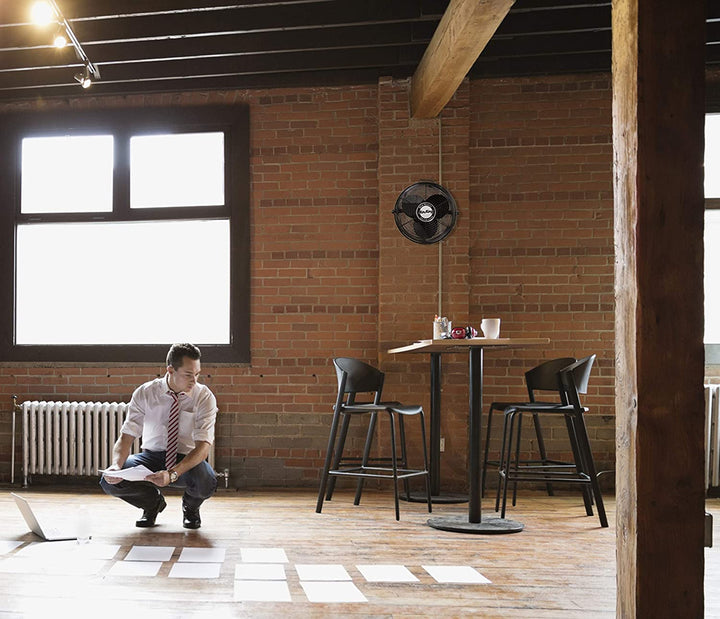 Air King 14" 1/20 HP 3-Speed Totally Enclosed Pivoting Head Mount Fan (Open Box)