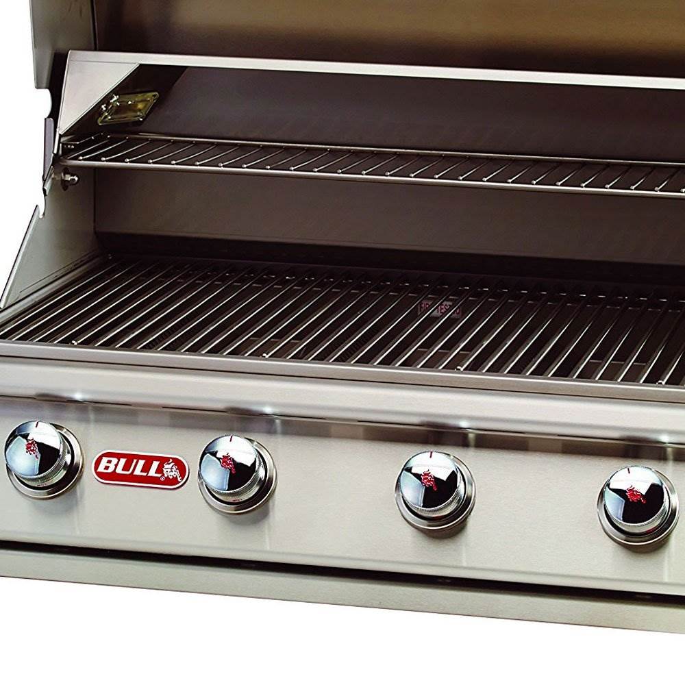 Bull Lonestar 4 Burner 30'' SS Natural Gas Fired Barbecue Grill Head (Open Box)