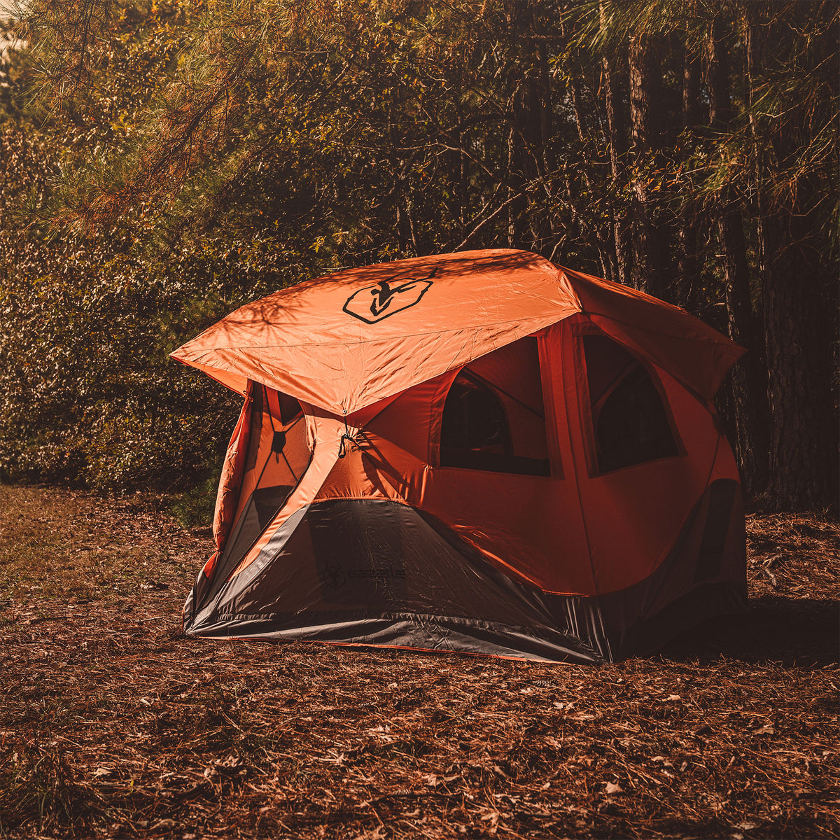 Gazelle T4 94" 4-Person Pop Up Camping Hub Tent with Floor & Rain Fly (Damaged)
