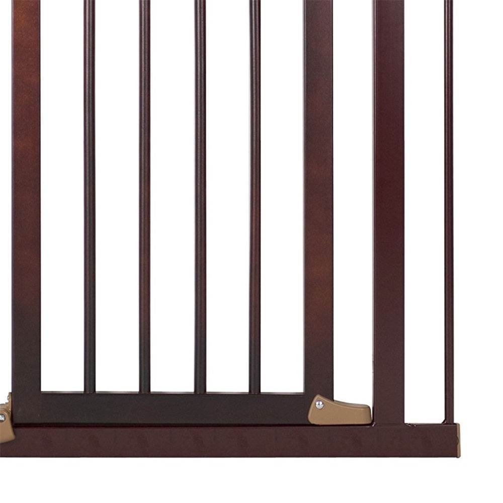 Baby Trend Pressure Fit Hard Wood & Metal Baby and Pet Easy Lock Safety Gate