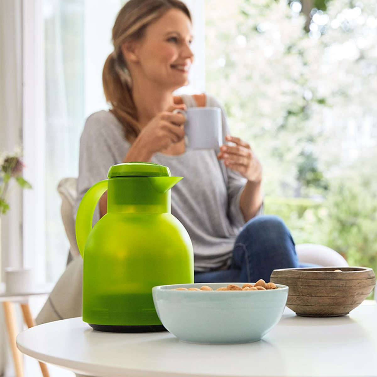 Emsa Samba 34 Ounce Hot Cold Coffee Vacuum Insulated Thermal Jug Pitcher, Green