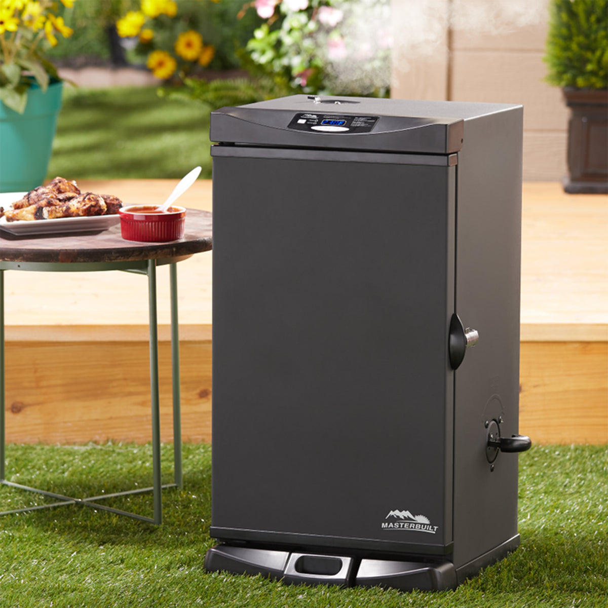 Masterbuilt 30 Inch Barbecue Digital Electric BBQ Meat Smoker Grill (Open Box)