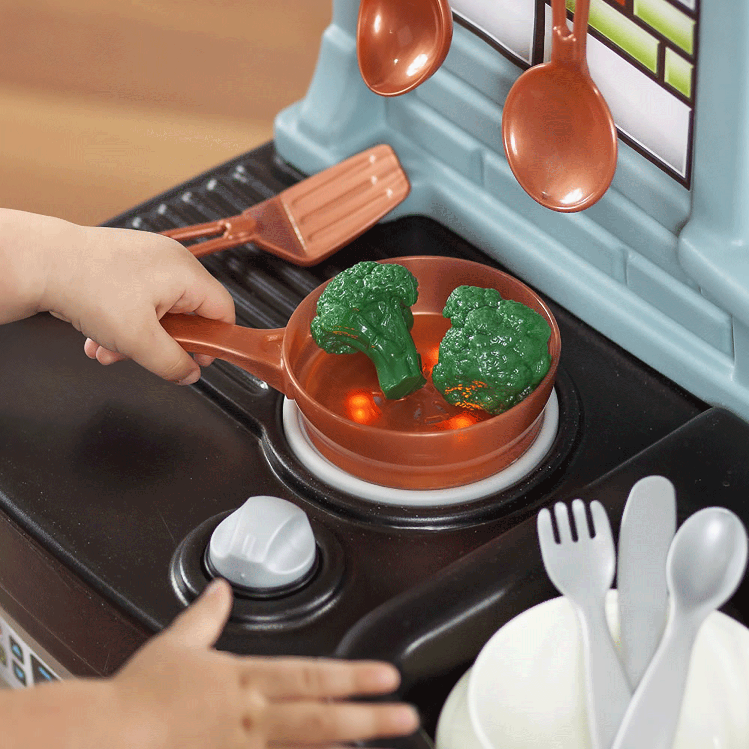 Step2 Pretend Play Kids Best Chef's Toy Cooking Set with Accessories (Open Box)