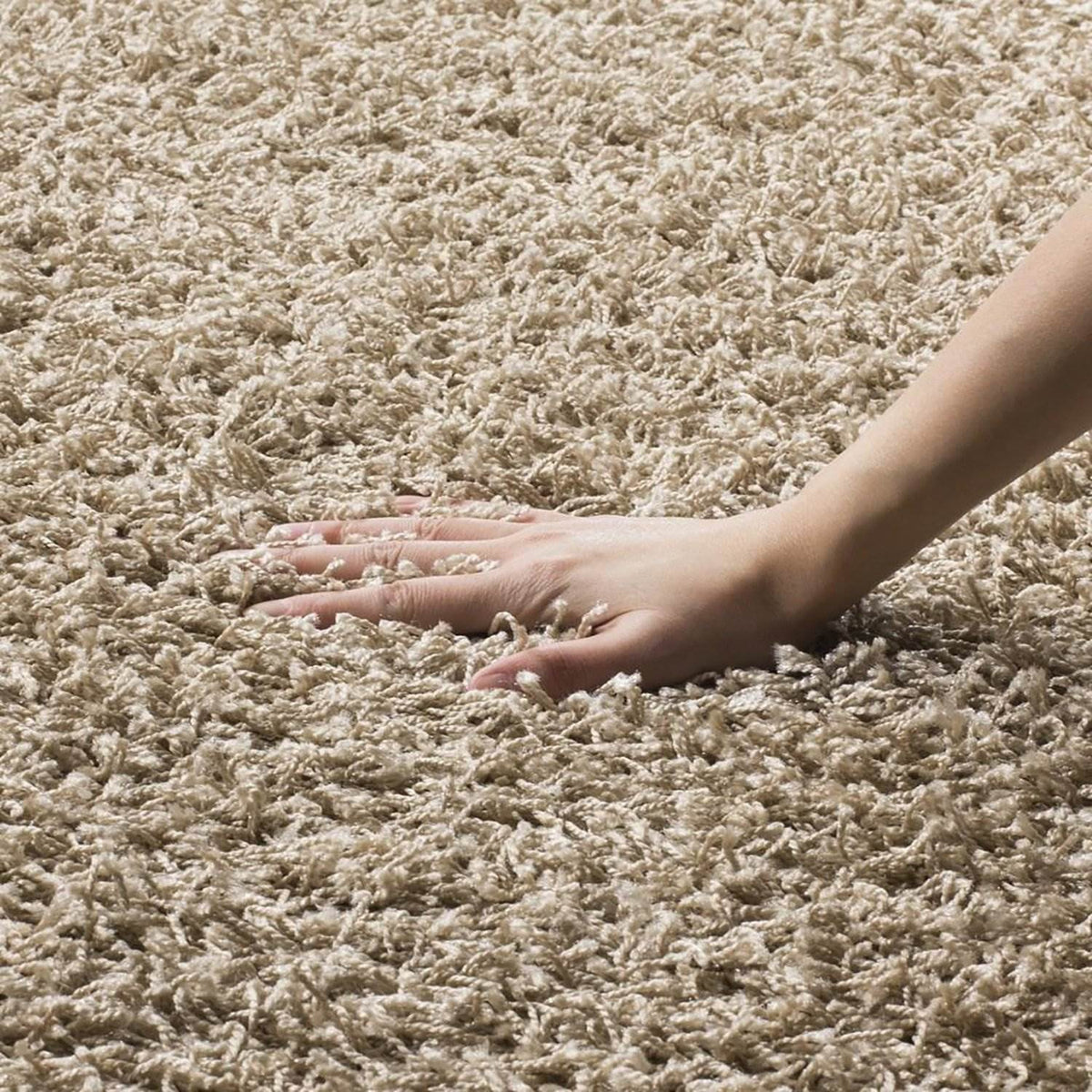 Safavieh Athens Shag Collection 5' x 7' Indoor Carpet Area Rug, Beige (Open Box)