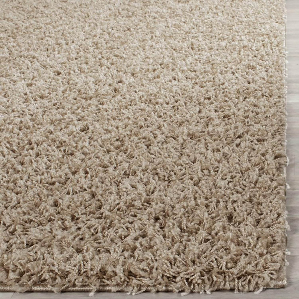 Safavieh Athens Shag Collection 5' x 7' Indoor Carpet Area Rug, Beige (Open Box)