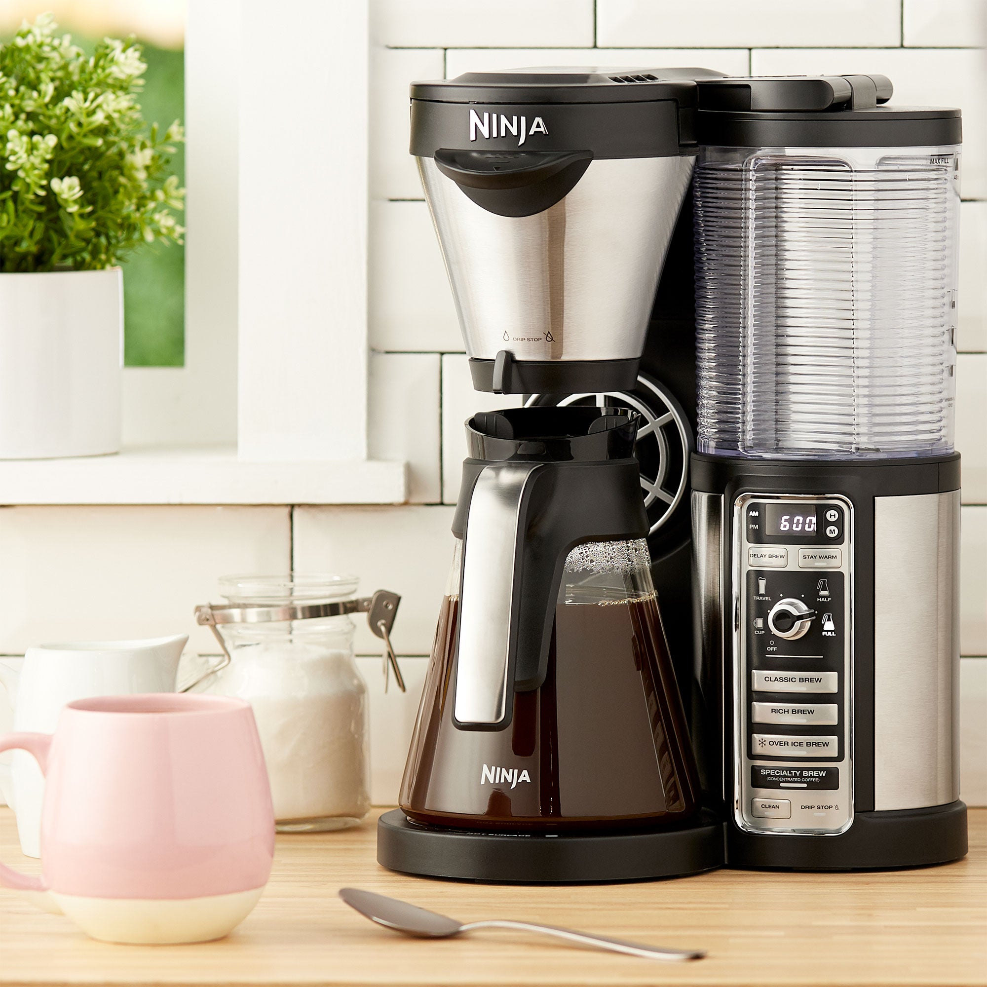 Ninja CF080 Coffee Bar Auto-IQ 1 Touch Intelligence Brewer Maker w/ Glass Carafe
