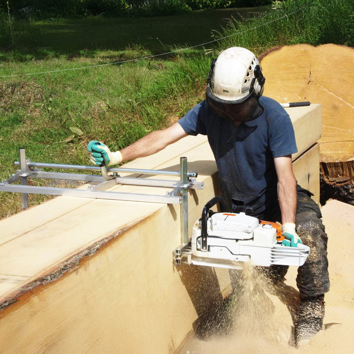 Timber Tuff 24" Portable Chainsaw Lumber Planking & Log Milling Saw Mill (Used)
