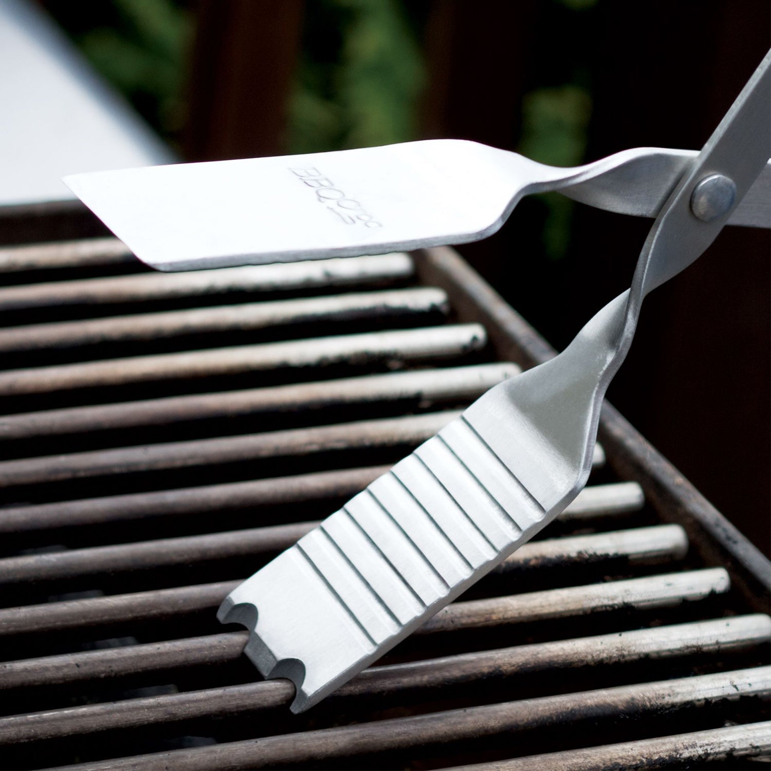 BBQ Croc 15 Inch Cooking & Grilling Multi Tool w/ Tongs, Scraper, & Flashlight