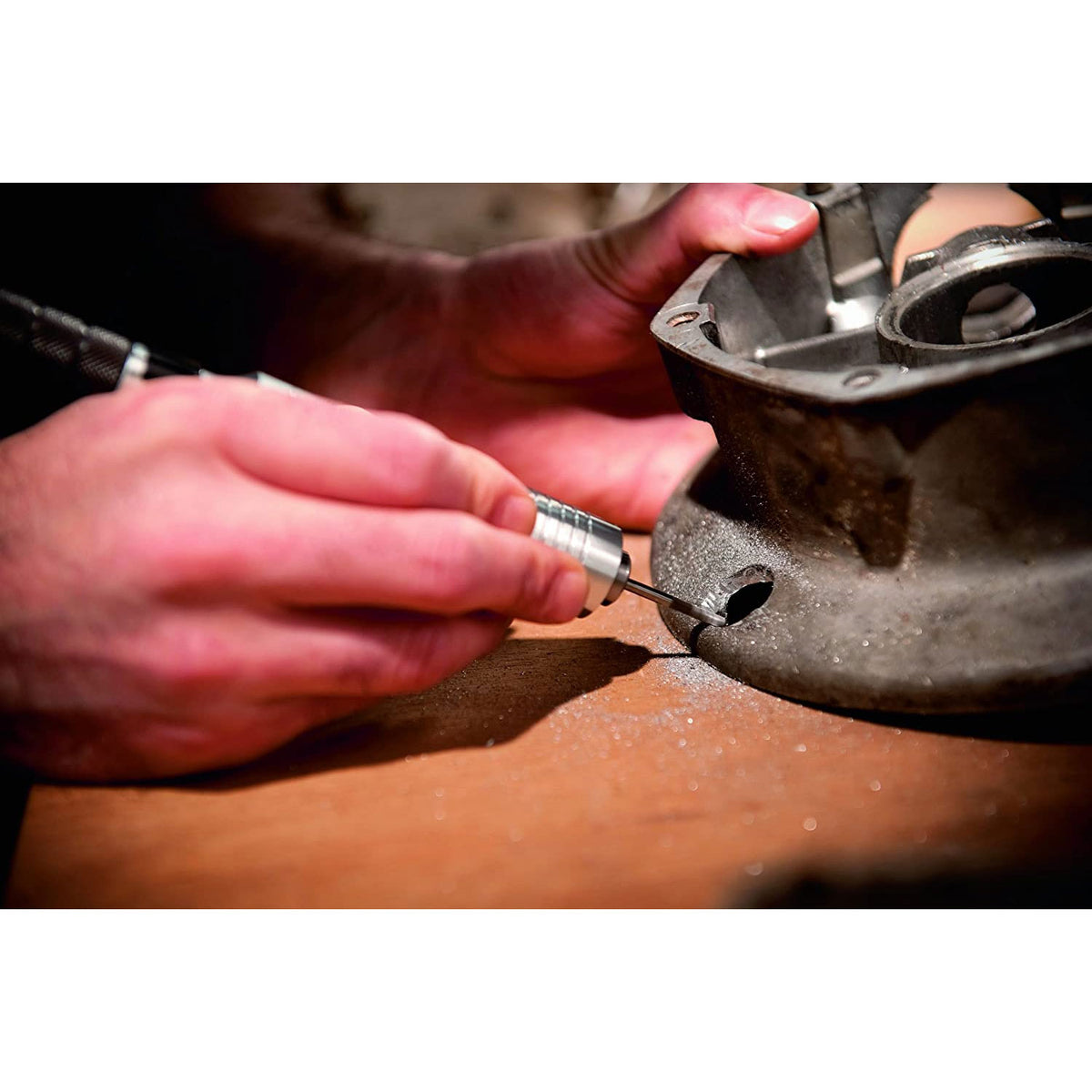 Dremel 9100-21 Fortiflex 2.5 Amp Heavy Duty Flex Shaft Corded Rotary Tool Kit