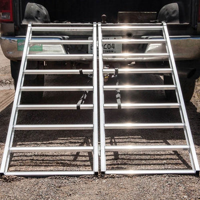 Yutrax 69 x 48 Inch 1250LB Aluminum Bi-Fold Truck Bed ATV Loading Ramp (Damaged)