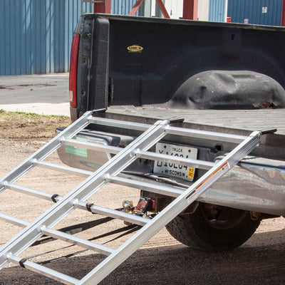 Yutrax 69 x 48 Inch 1250LB Aluminum Bi-Fold Truck Bed ATV Loading Ramp (Damaged)