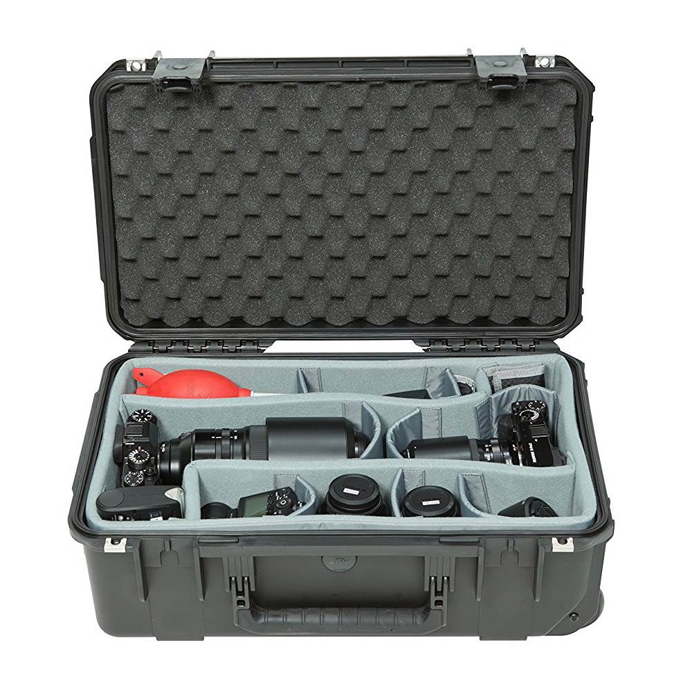 SKB iSeries 2011-7 Photographer and Videographer Divider Camera Case (Open Box)