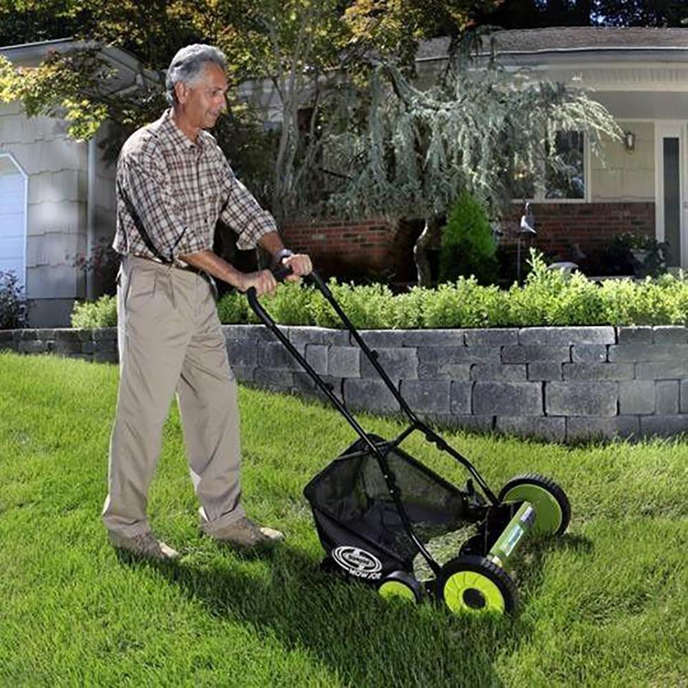 Sun Joe Manual Reel 18" Push Behind Lawn Mower w/ Grass Catcher, Green (Used)
