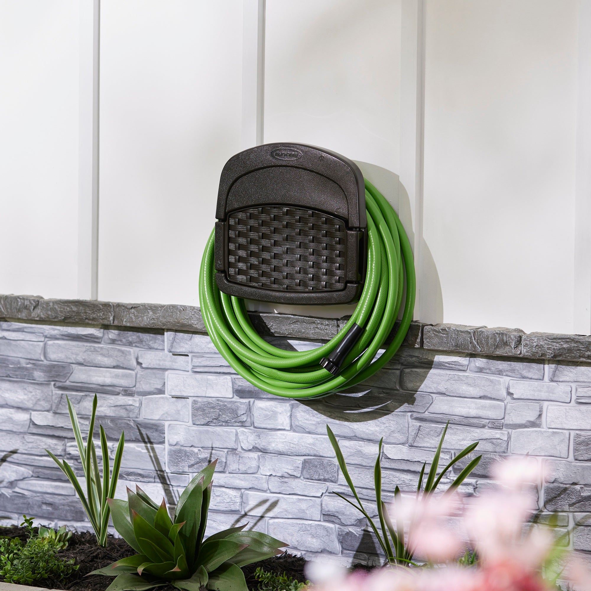 Suncast Hangout 150ft Resin Wicker Mounted Storage Hose Rack, Brown (Open Box)