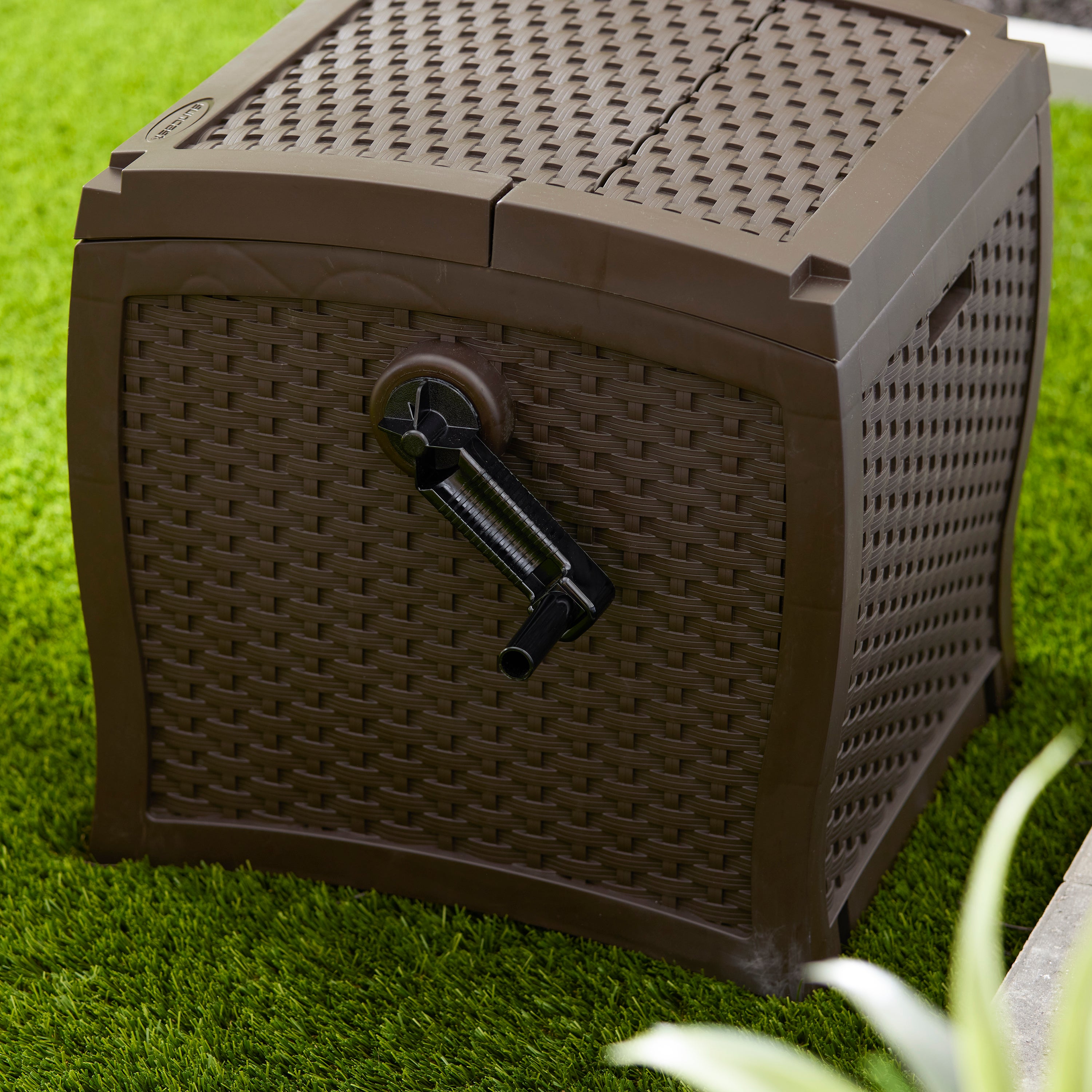 Suncast Smart Track Outdoor Patio Garden Hose Reel Hideaway Storage (Open Box)