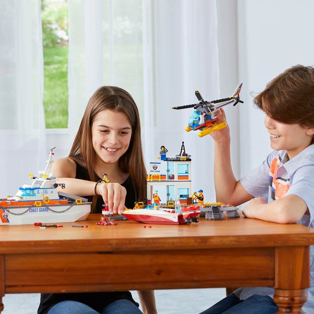 LEGO City Coast Guard Head Quarters Speedboat Building Kit, 792 Piece (Open Box)