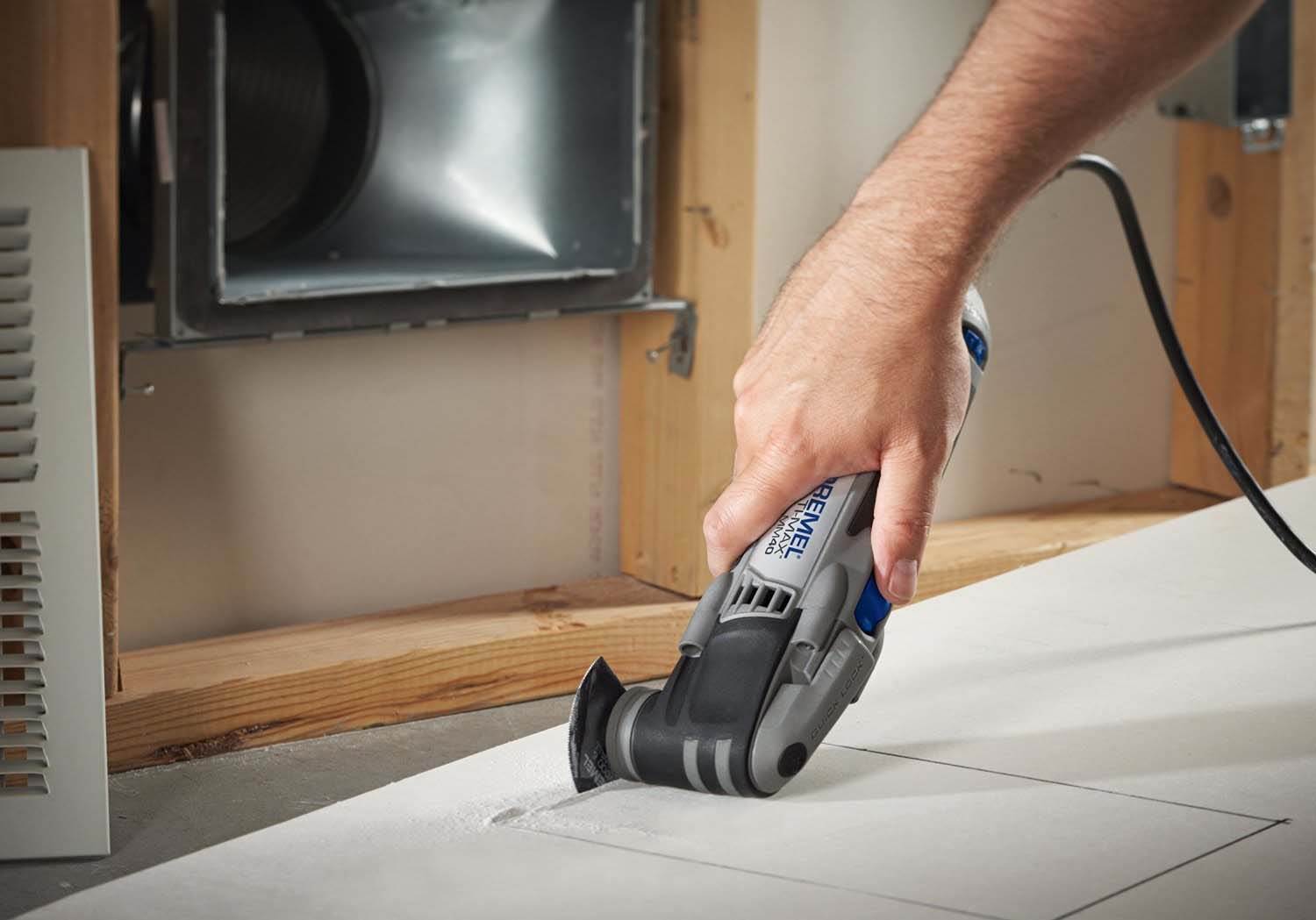 Dremel Multi-Max 2.5Amp Quick Lock Oscillating Tool Kit (Certified Refurbished)
