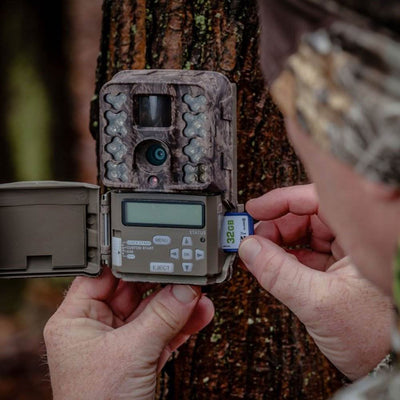 Moultrie M-50i 20MP No Glow Invisible Infrared Game Trail Camera, Pine Bark Camo