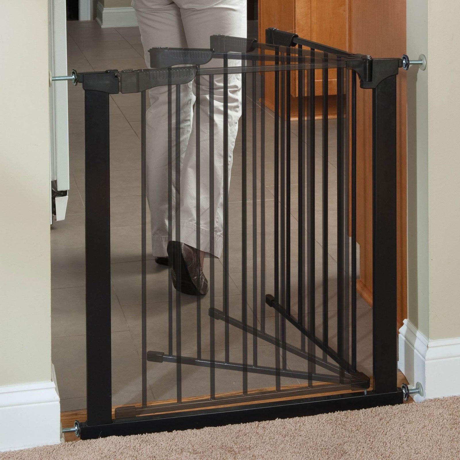 Pressure Mounted Magnet Locking Hall / Doorway Baby Safety Gate, Black(Open Box) - VMInnovations