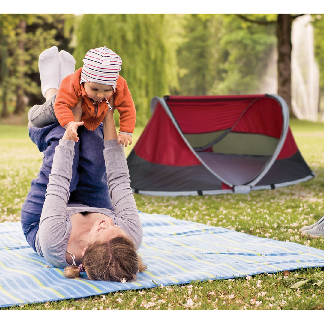 KidCo PeaPod Foldable Mesh Toddler Travel Bed & Storage Bag Cranberry (Open Box)