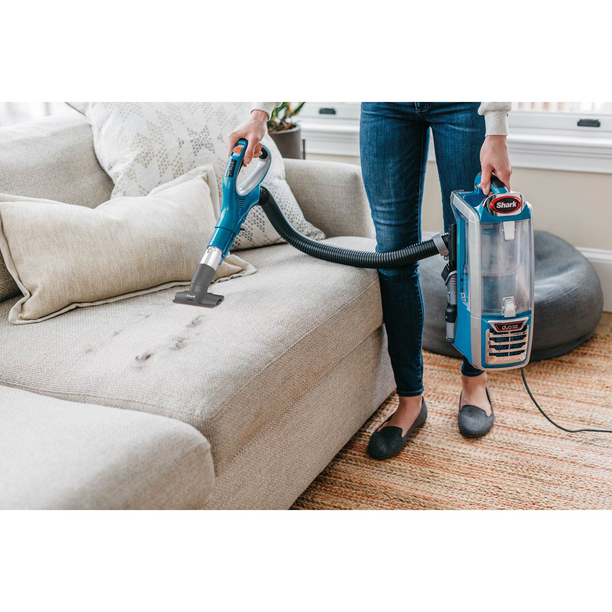 Shark DuoClean Powered Lift Away Speed Upright Vacuum (Refurbished) (Used)