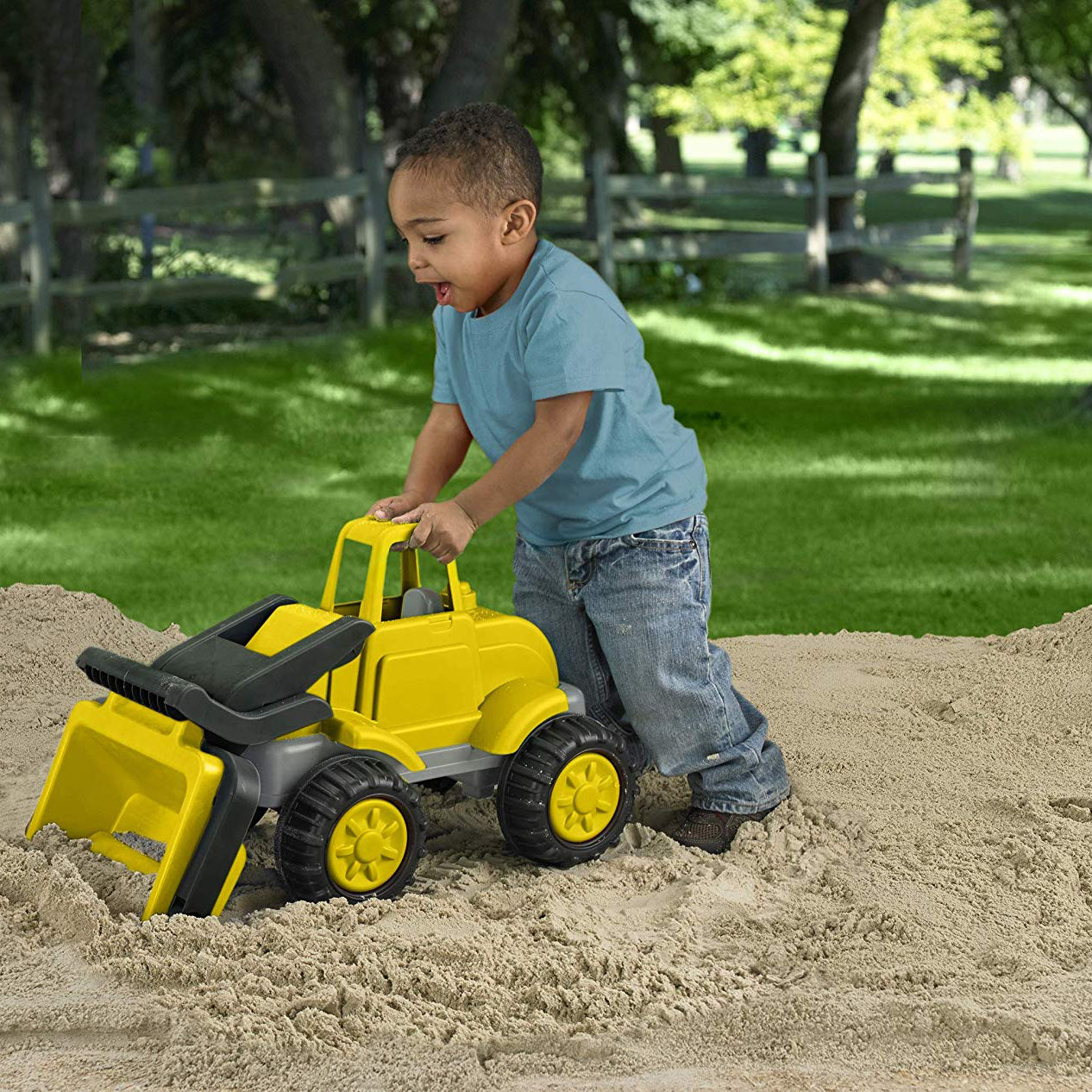 American Plastic Toys Gigantic Loader Heavy Duty Construction Vehicle, Yellow