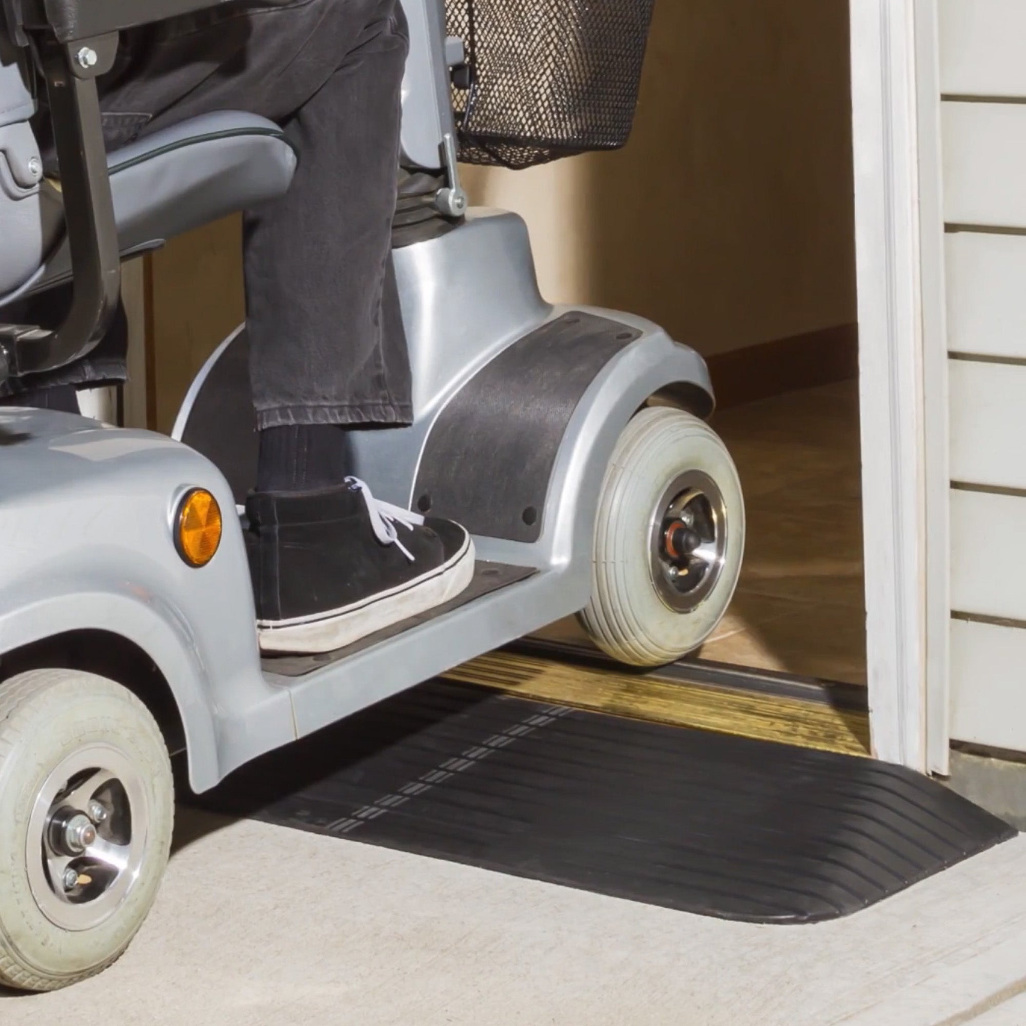 Silver Spring Rubber Threshold Ramp for Wheelchairs, Scooters & More (Used) - VMInnovations