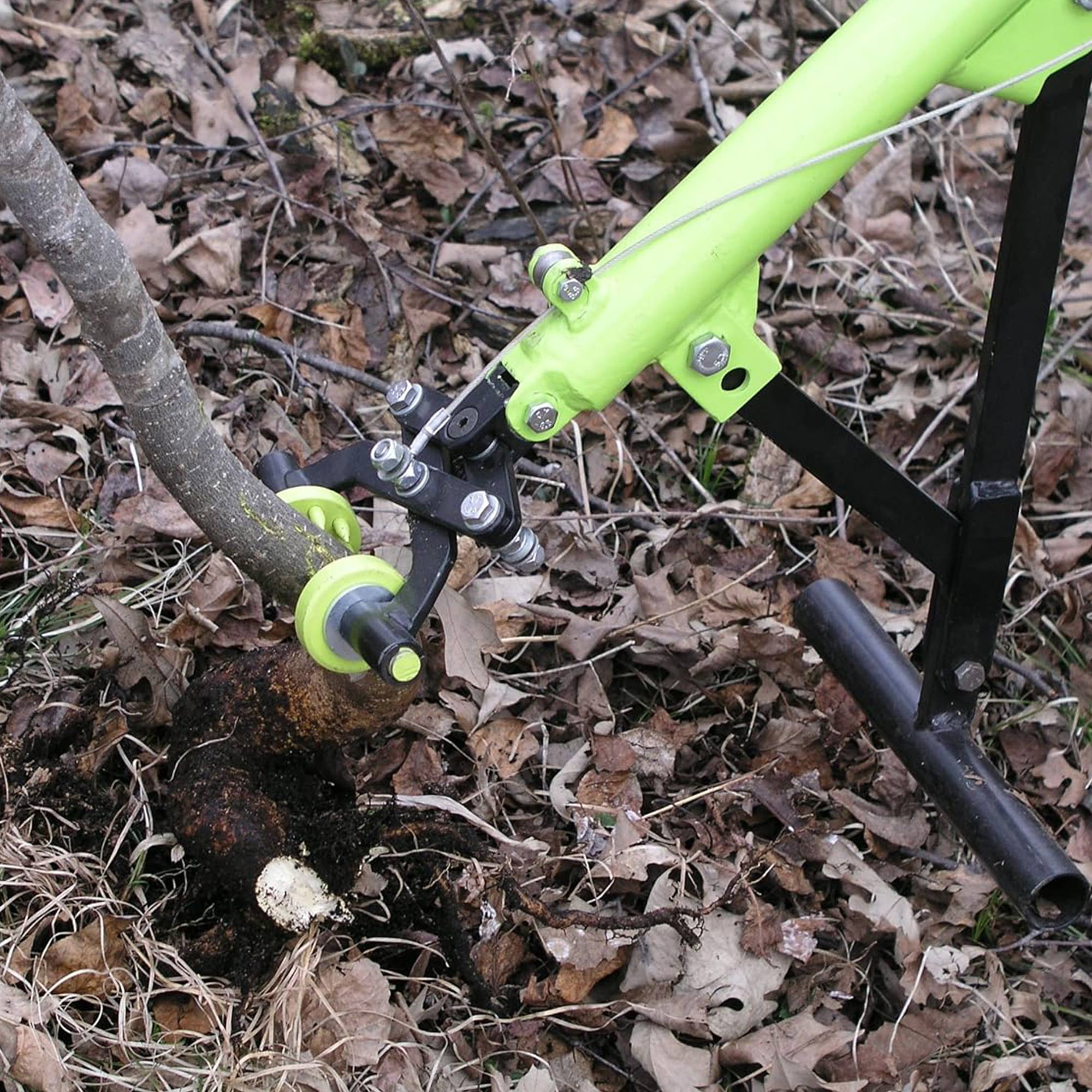 Brush Grubber Fiberglass Single Person Ironclad Manual Handled Brush Grubber - VMInnovations