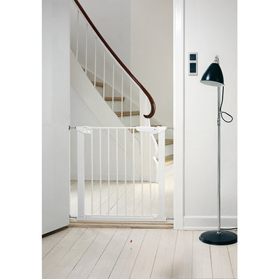 BabyDan Pressure Fit 28.9-36.7 Inch Doorway Safety Baby Gate, White (Open Box)