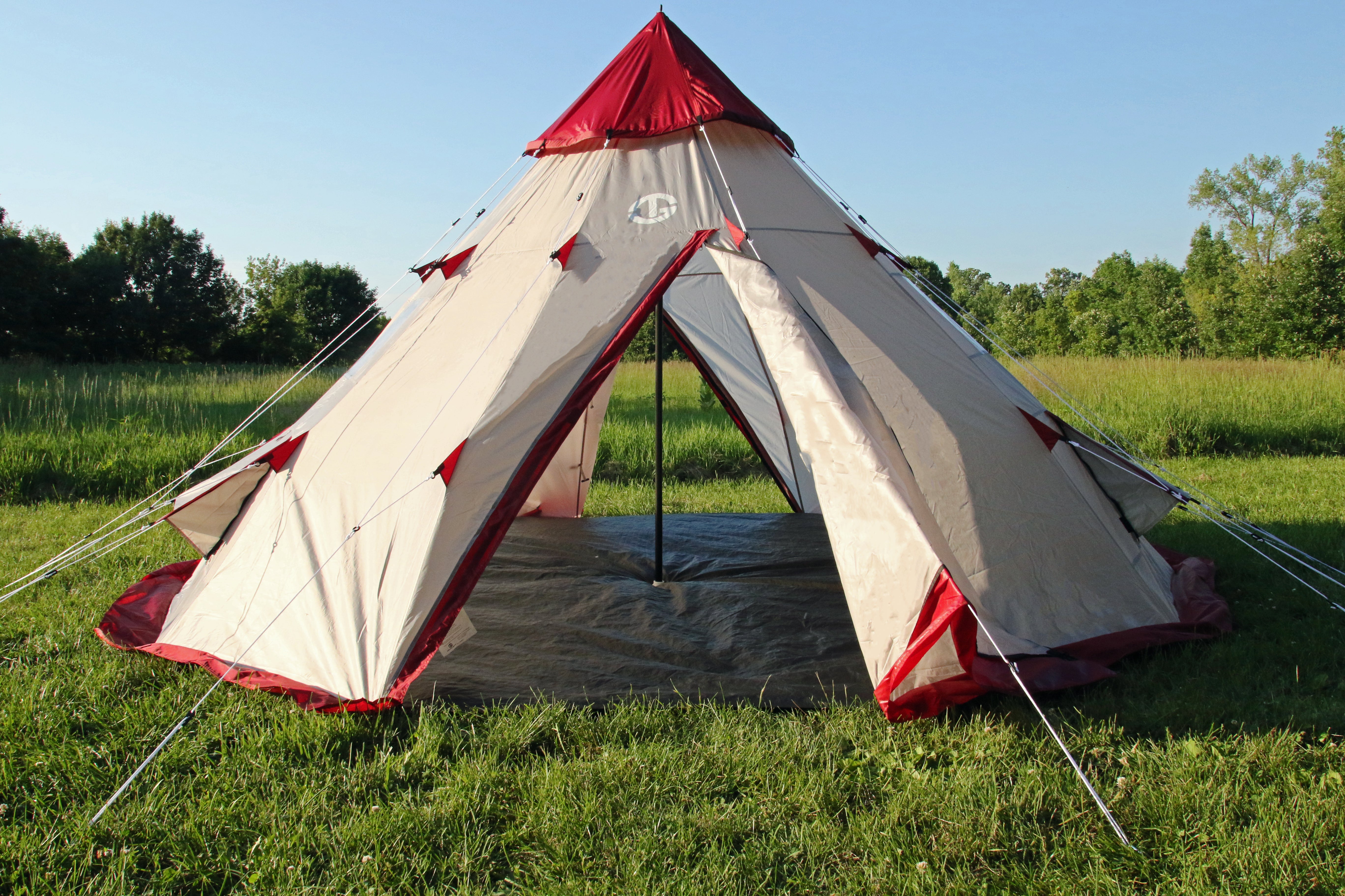 Tahoe Gear Blackhorn 4 Outdoor Camping 10 Foot 4 Person Sleeper Cone Style Tent