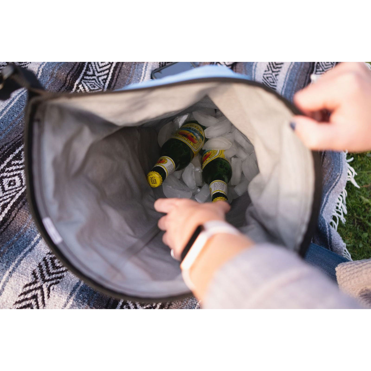 IceMule Large 20 Liter 18 Can Soft Insulated Waterproof Backpack Cooler (Used)
