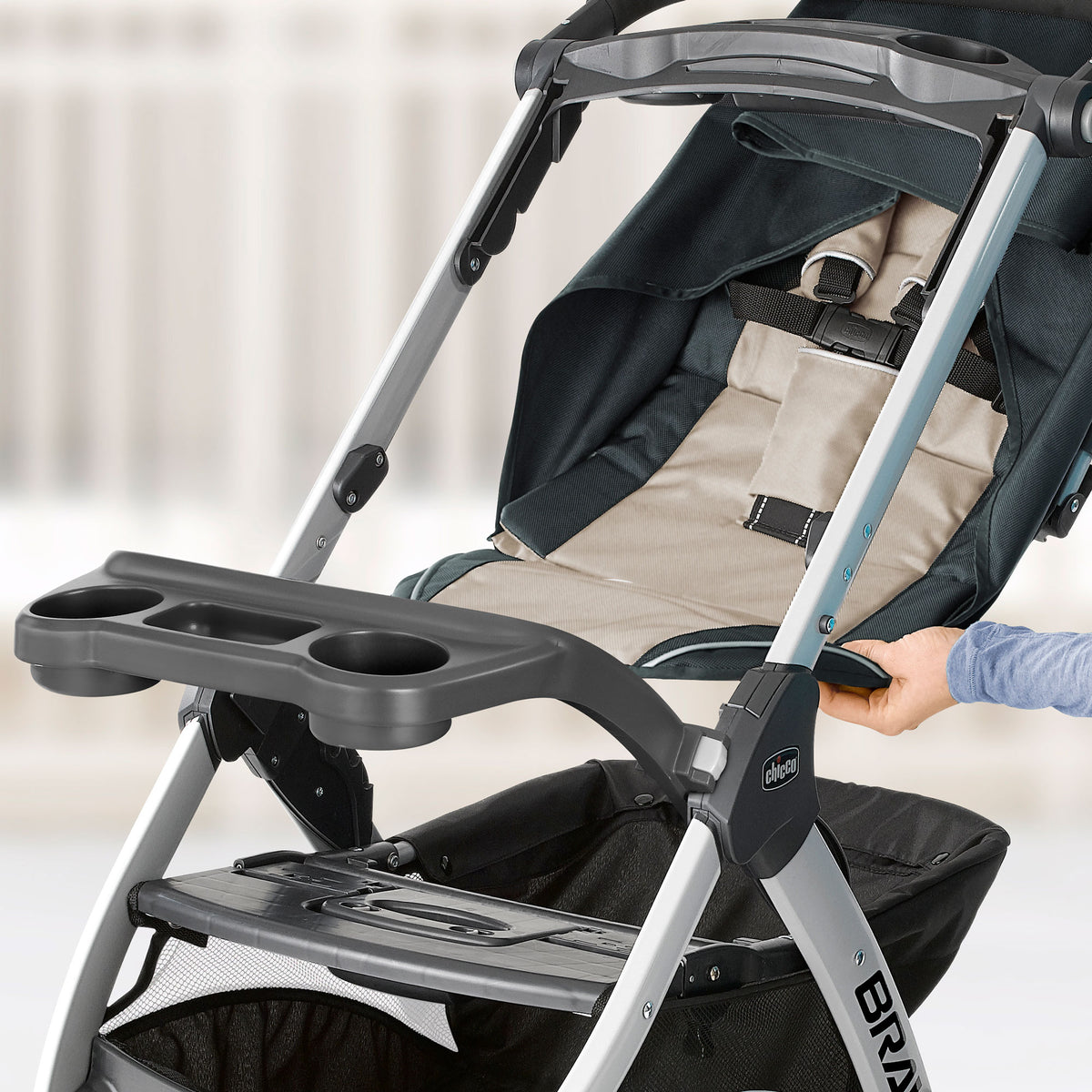 Chicco Q Collection, Bravo Air Quick-Fold Multi-Position Travel Stroller, Coal - VMInnovations