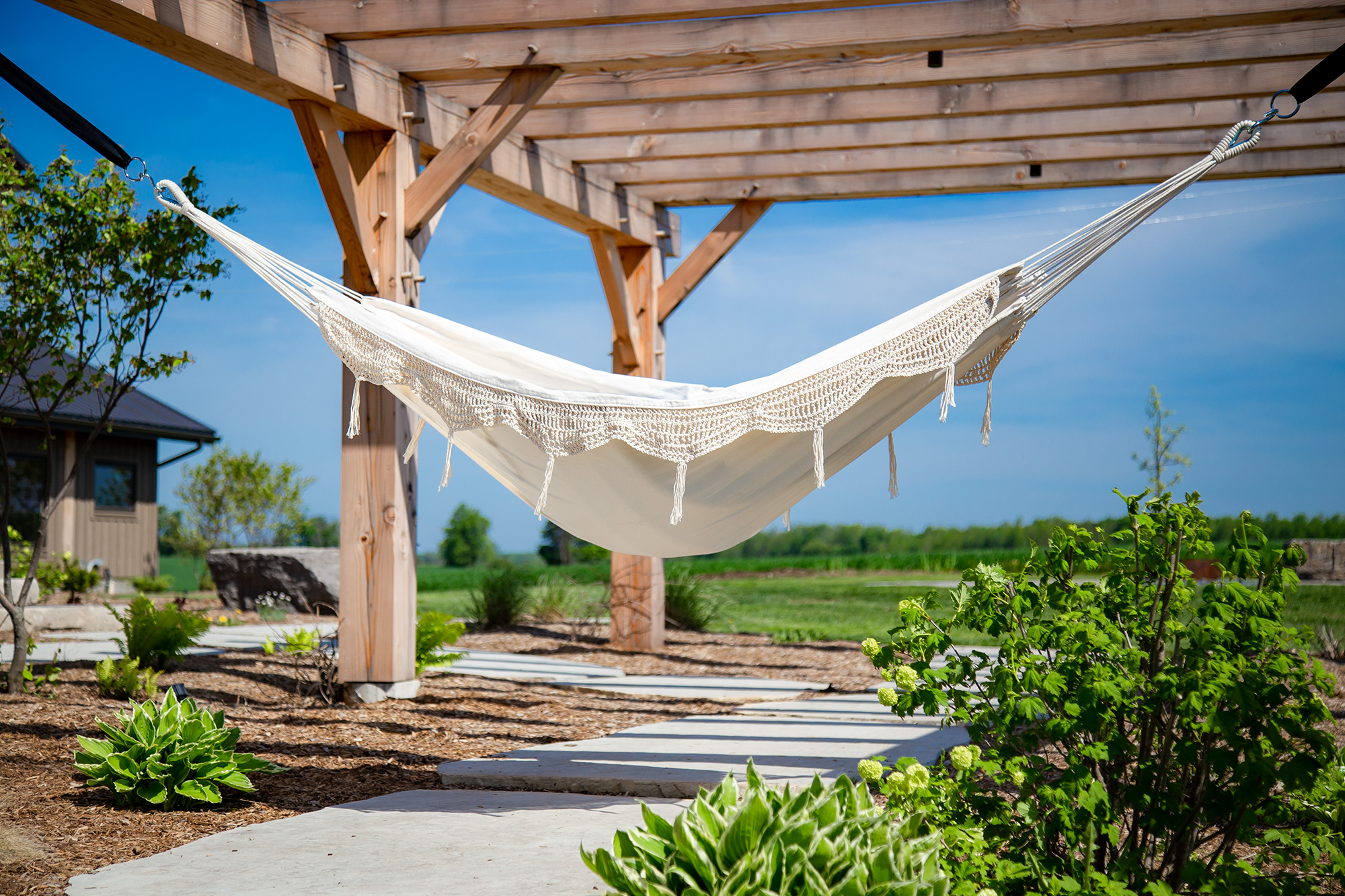 Vivere BRAZ200 Brazilian Style Durable Cotton Double Outdoor Hammock, White