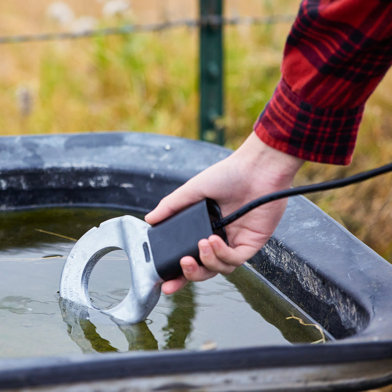 Farm Innovators Submergible Cast Aluminum Utility De-Icer for Farm Use(Open Box)