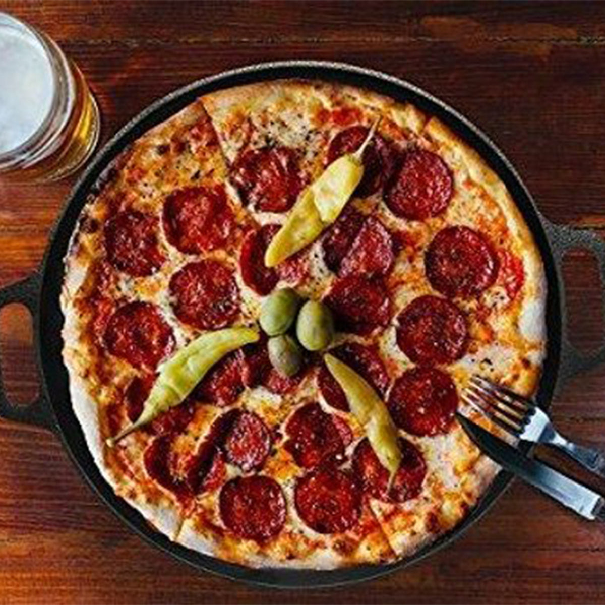 Cuisinel 13.5 Inch Pre Seasoned Cast Iron Baking Grilling Cooking and Pizza Pan