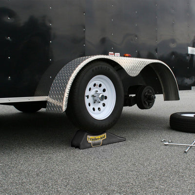 Camco Trailer Aid Tandem Trailer Tire Changing Ramp w/4.5 Inch Lift, Black(Used)