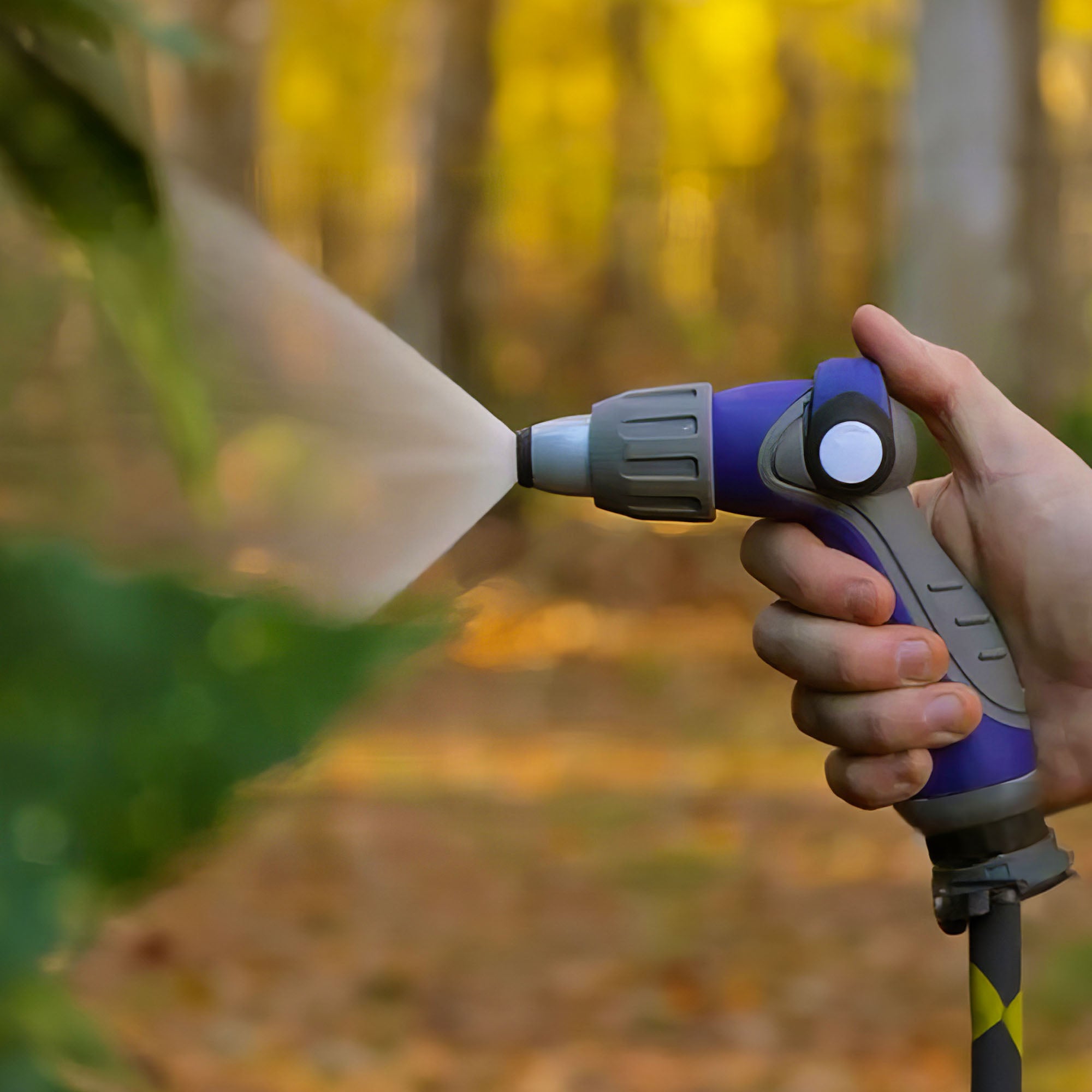 Camco 41986 Thumb Lever Flow Control Spray Nozzle with Adjustable Patterns, Blue - VMInnovations