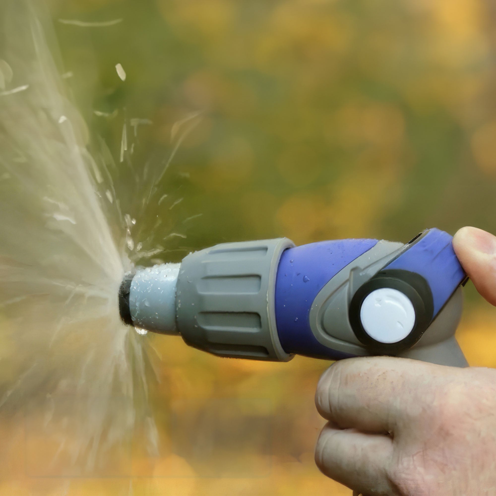 Camco 41986 Thumb Lever Flow Control Spray Nozzle with Adjustable Patterns, Blue - VMInnovations