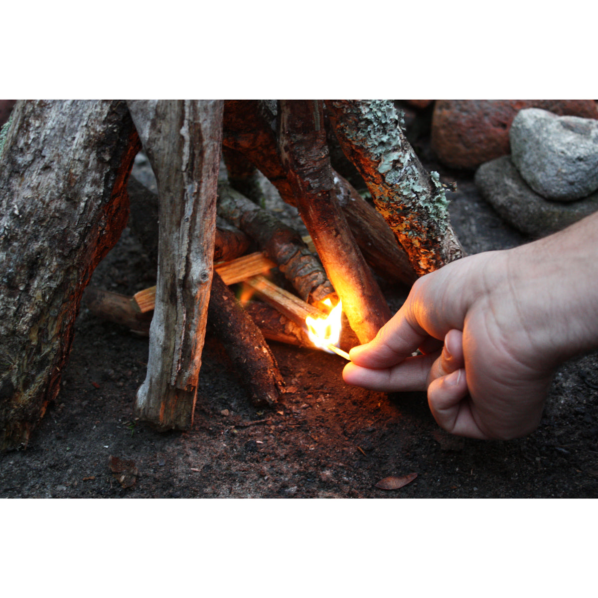 Betterwood Products Natural Pine Hand Split Fatwood 25 Pound Firestarter (Used)