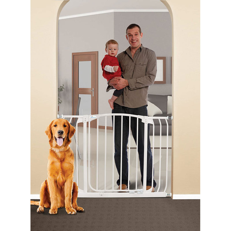Dreambaby L798W Chelsea 38 to 46 Inch Auto-Close Baby Pet Safety Gate, White