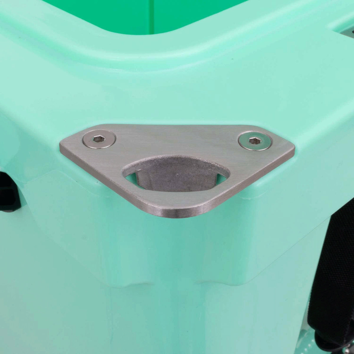 Driftsun 110 Qt Insulated Hardside Ice Chest Cooler, Sea Foam Green (Open Box)